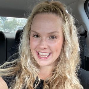 Meet your Posher, Meaghan